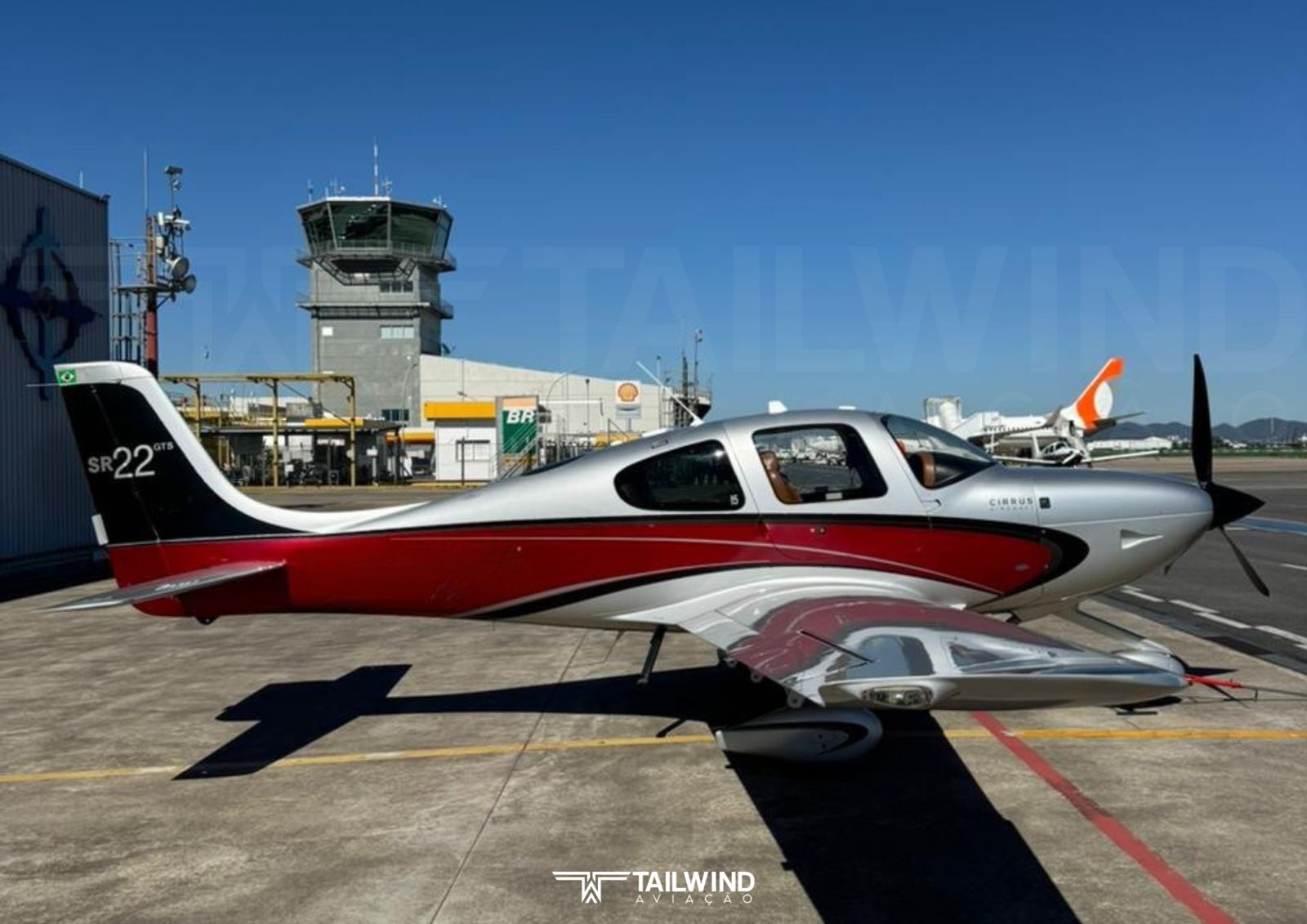 CIRRUS SR22 GTS 2013