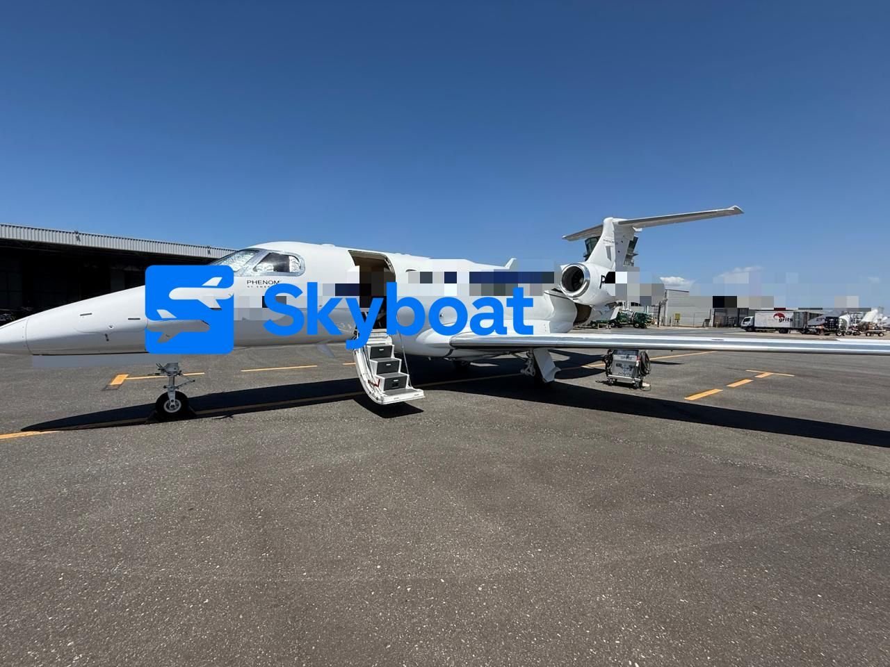 EMBRAER 300 EMB-505 2011