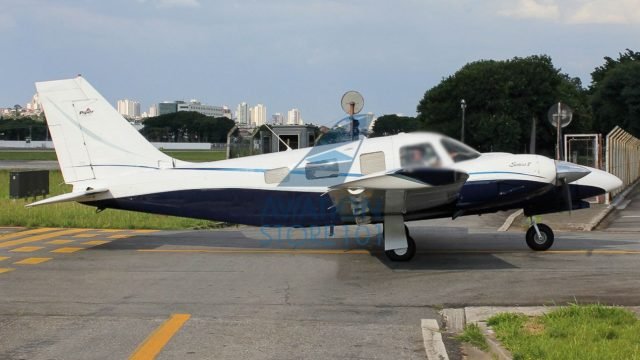PIPER SENECA V PA-34-220T 2001