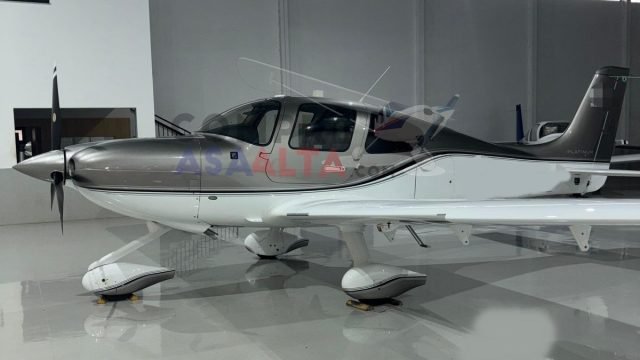 CIRRUS SR22 GTS 2019