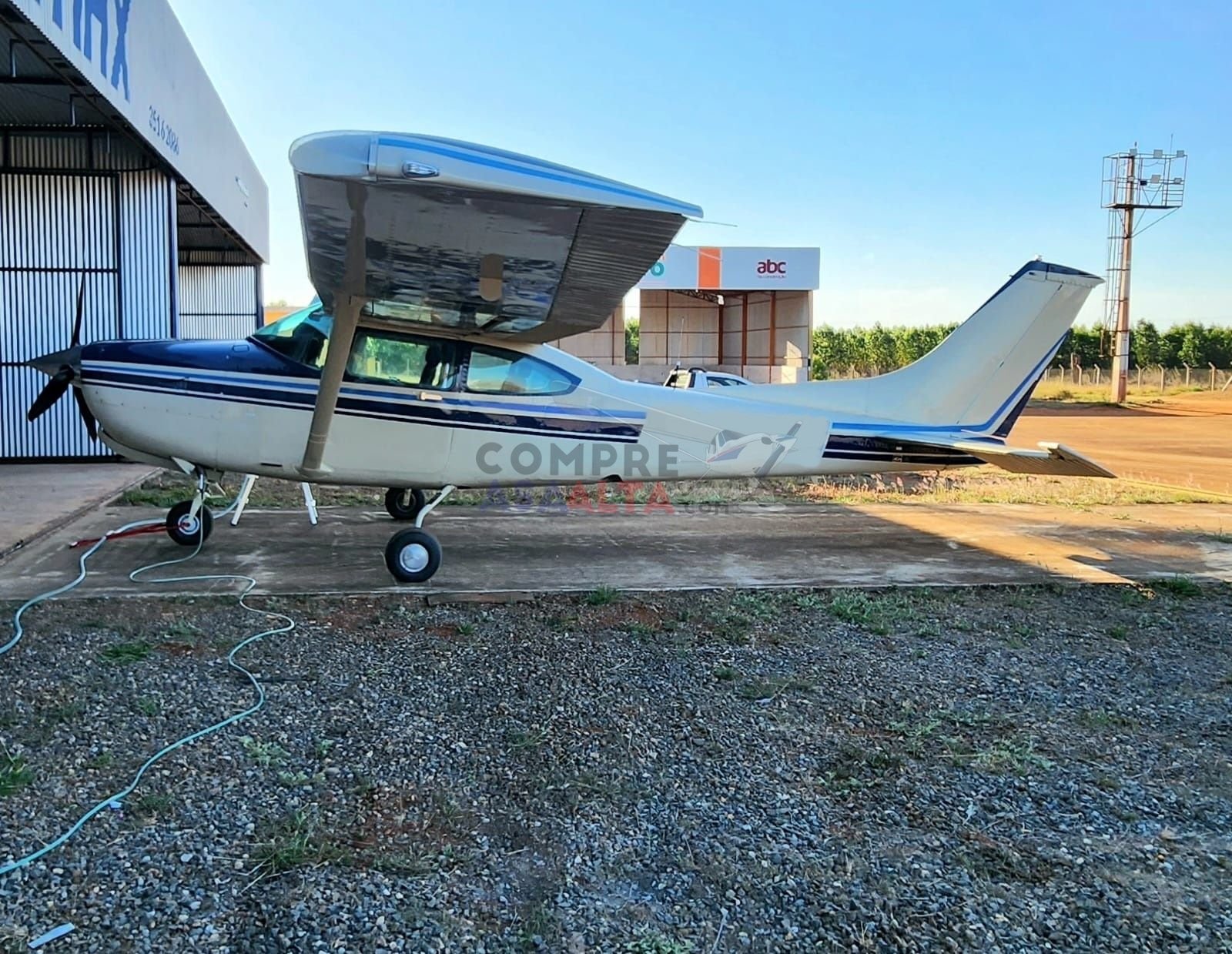 CESSNA 182RG 1981