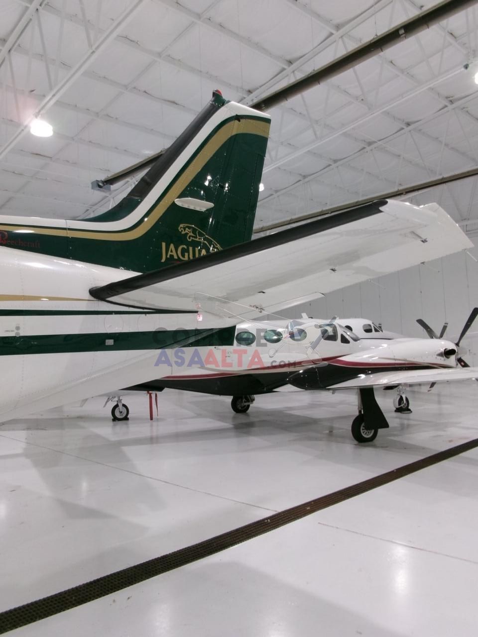 BEECHCRAFT KING AIR C90 JAGUAR 1988