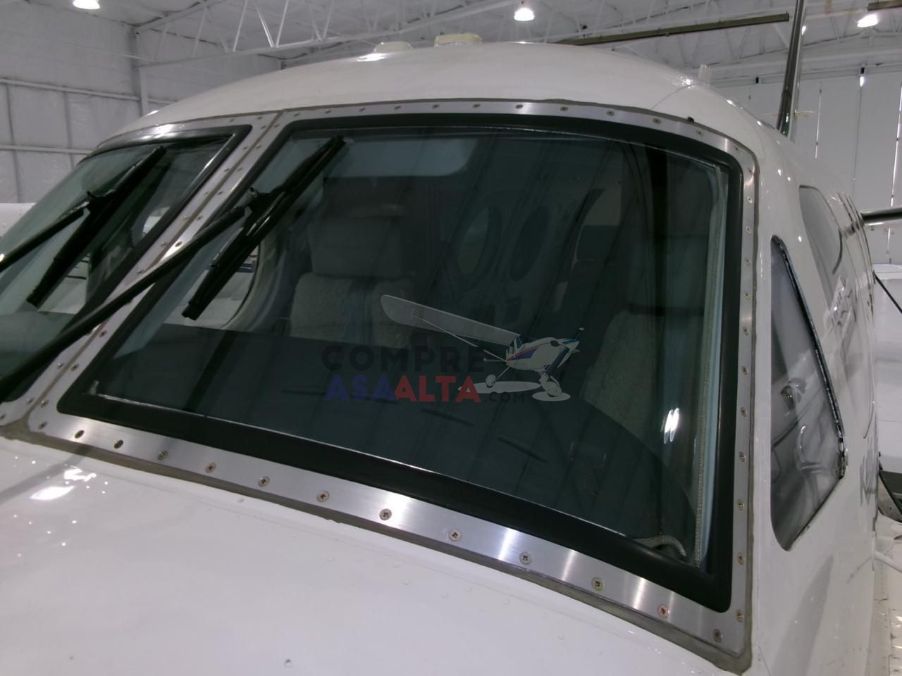 BEECHCRAFT KING AIR C90 JAGUAR 1988