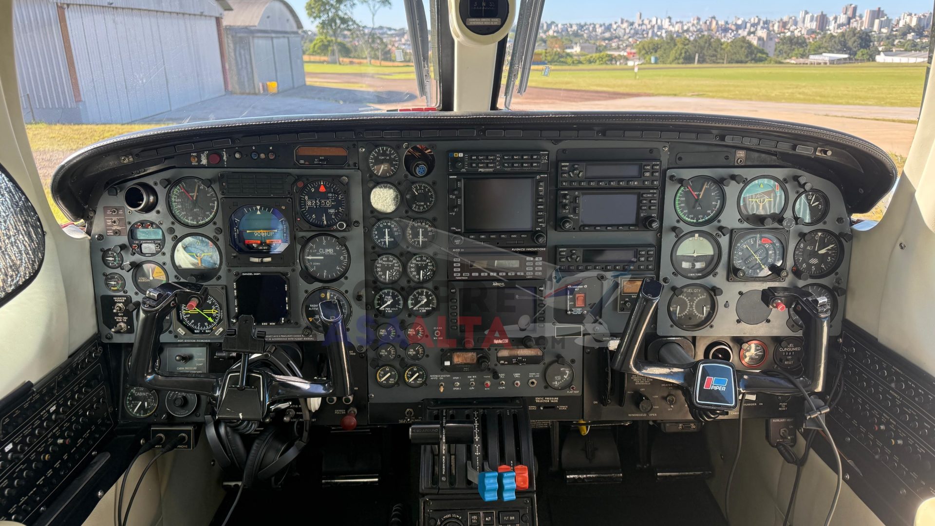 PIPER CHEYENNE II 1981