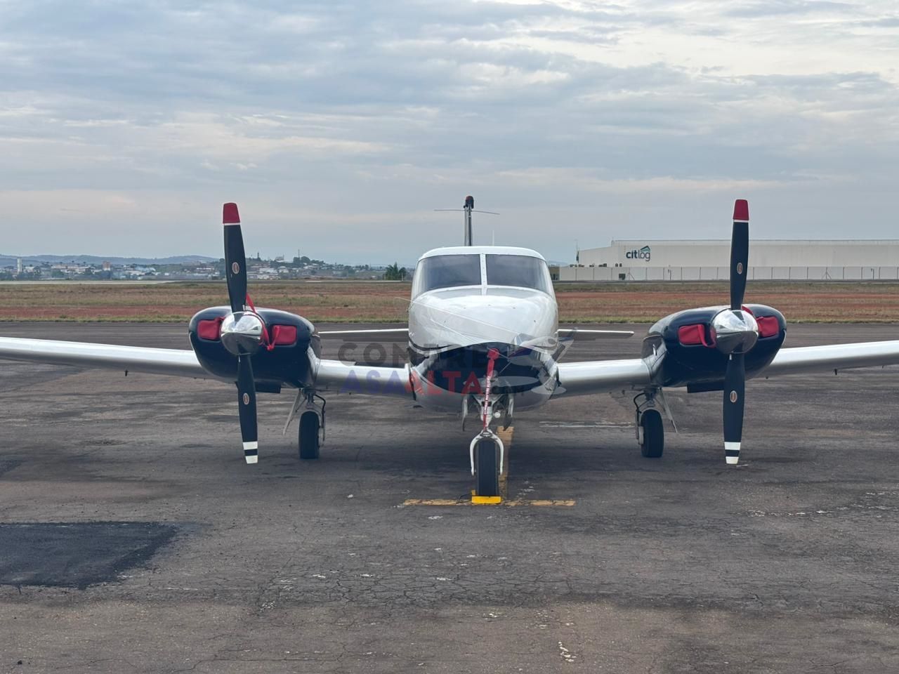 PIPER TWIN COMANCHE 1966