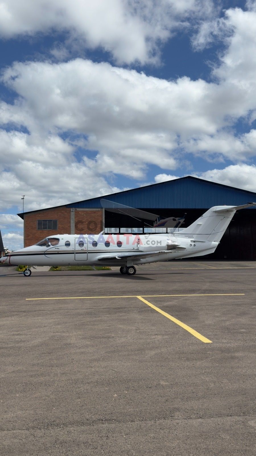 HAWKER 400XP 2010