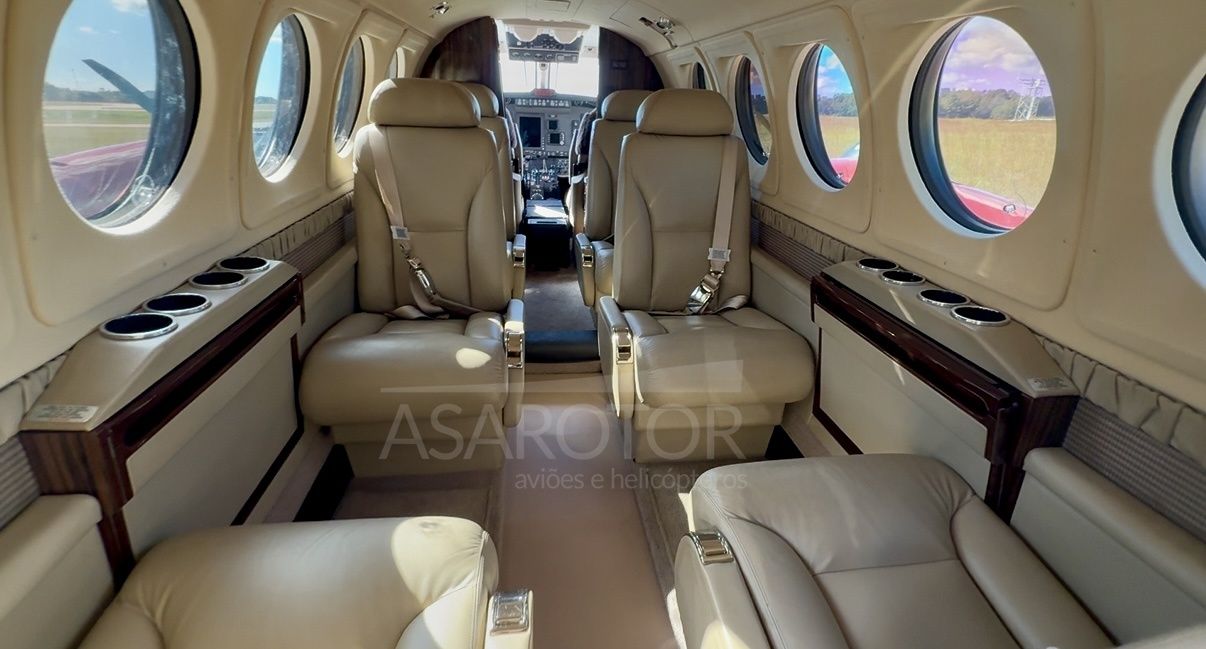 BEECHCRAFT KING AIR 250 2012