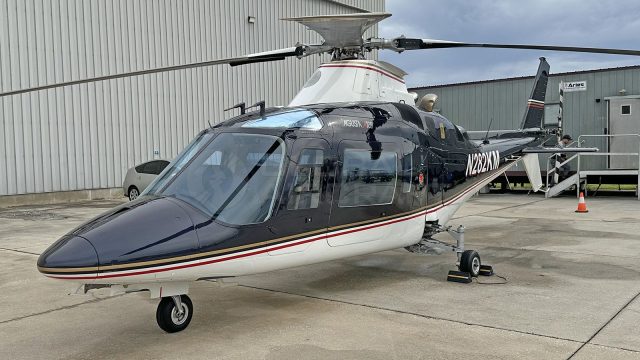 AGUSTA A109C 1991