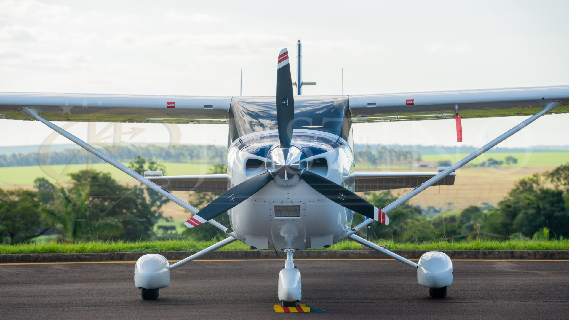 CESSNA SKYLANE ASPIRADO 2003