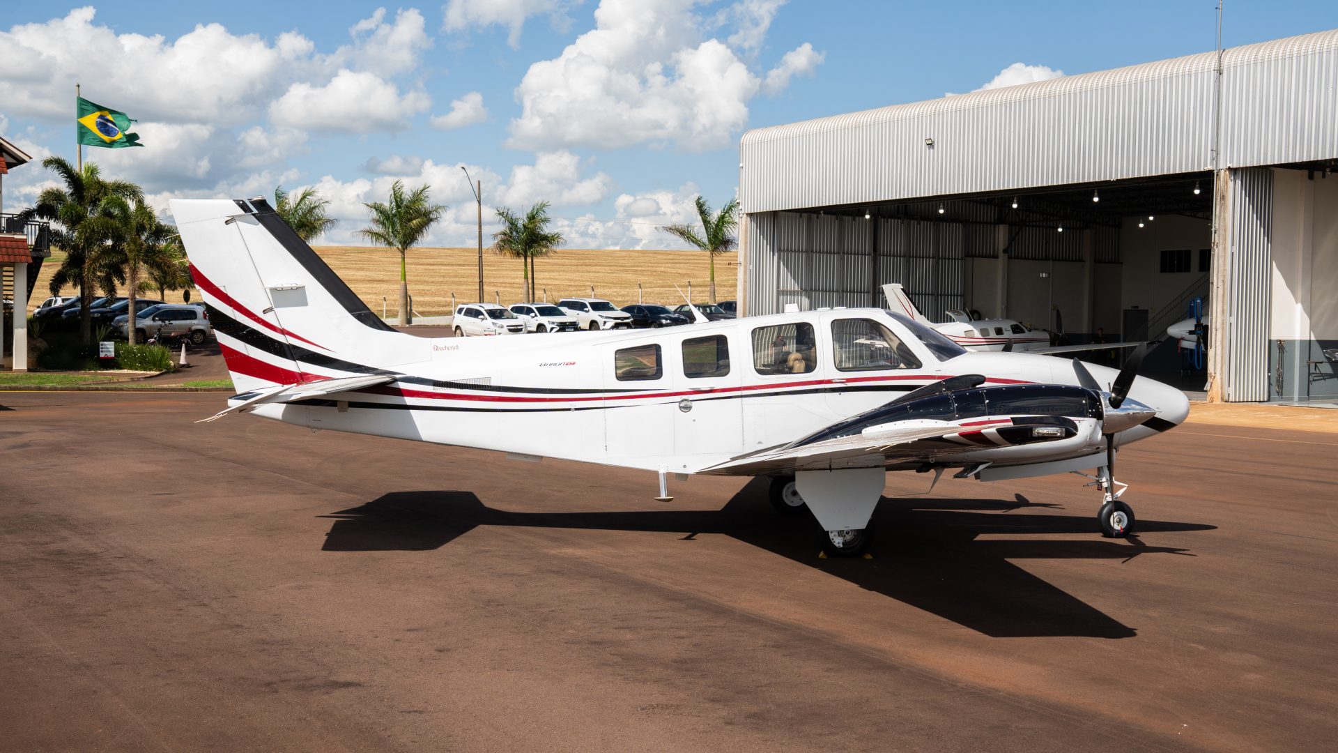 BEECHCRAFT BARON G58 2016