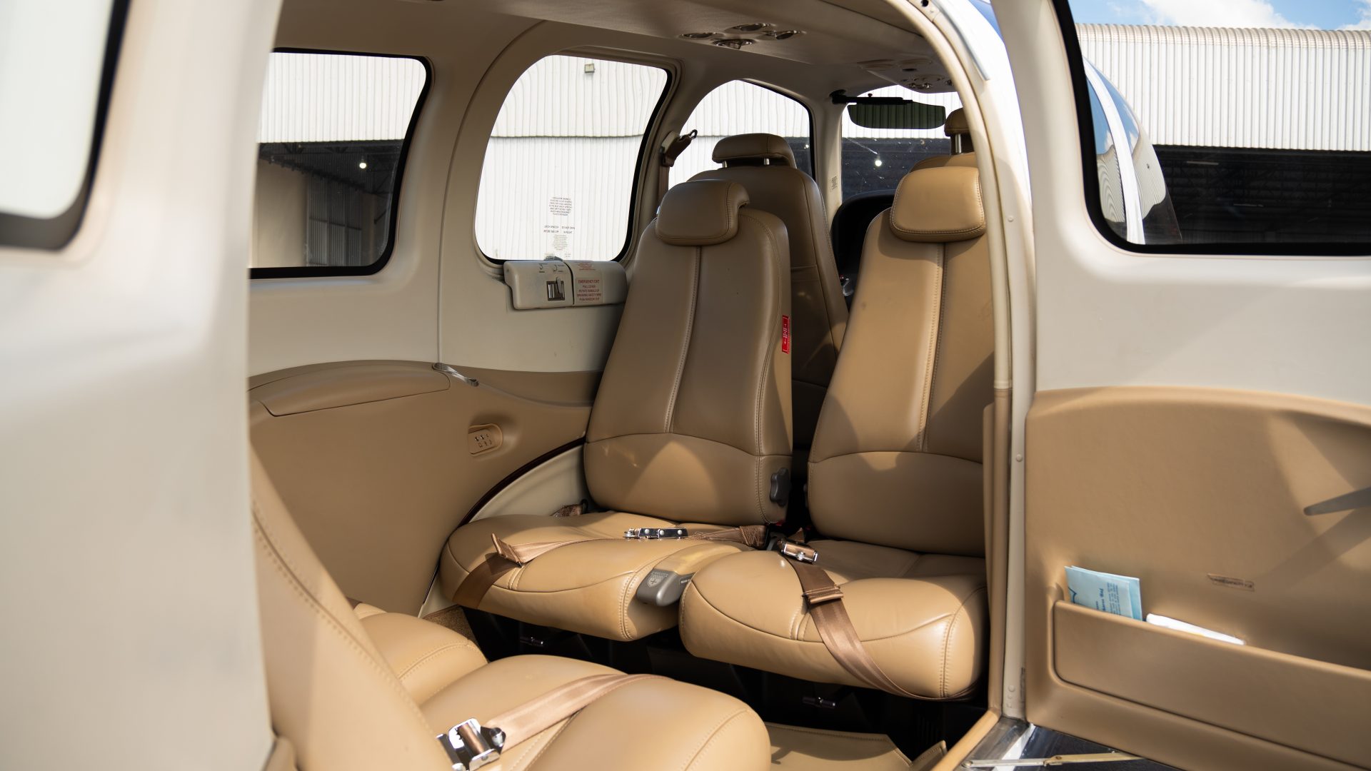 BEECHCRAFT BARON G58 2016