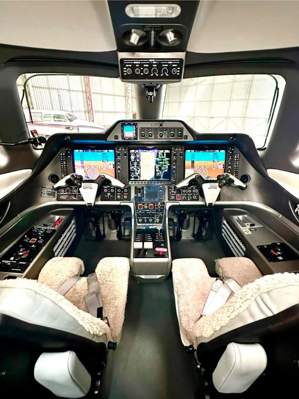EMBRAER PHENOM 100 2010