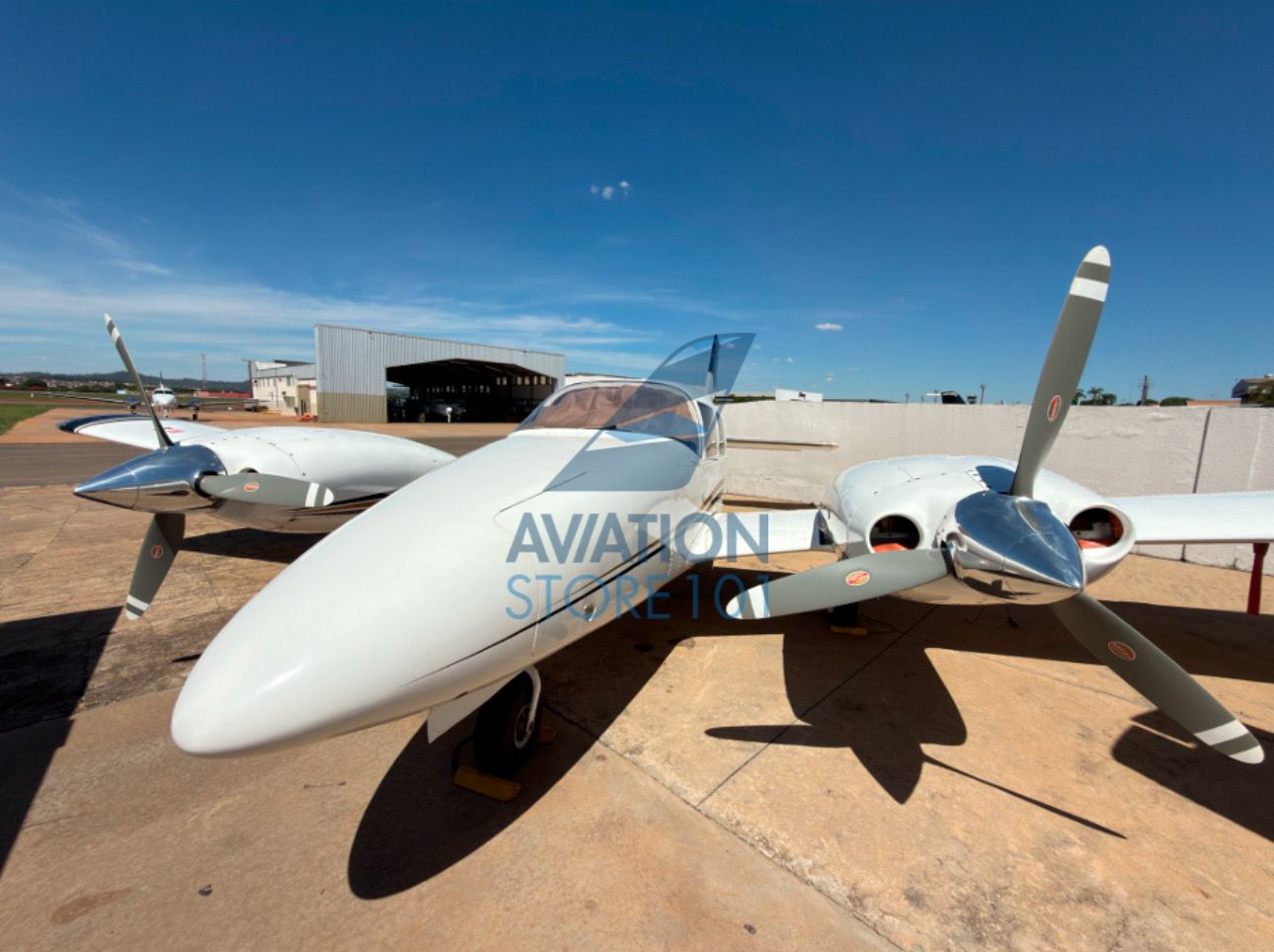 EMBRAER SENECA III EMB-810D 2000