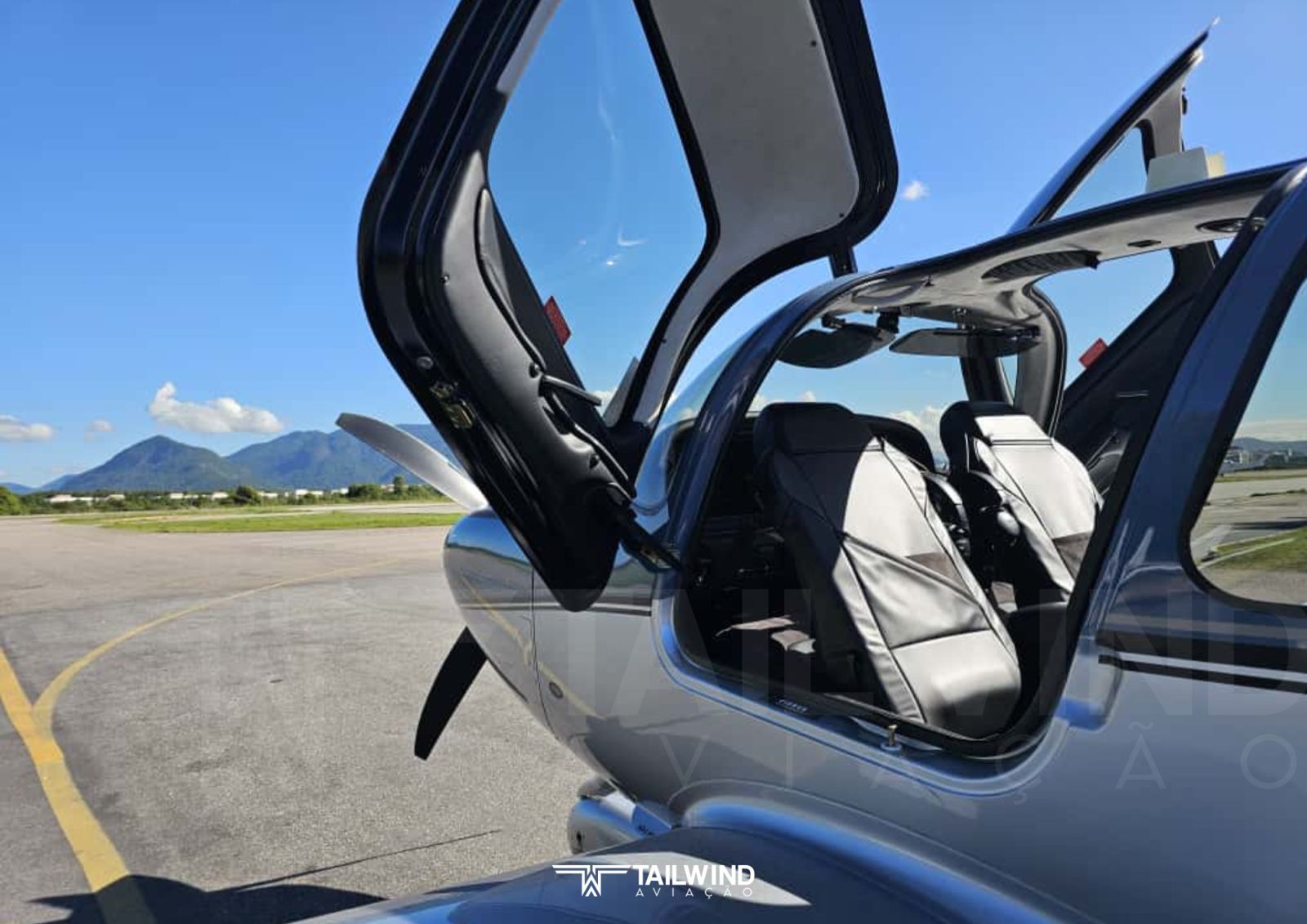 CIRRUS SR22T GTS 2023