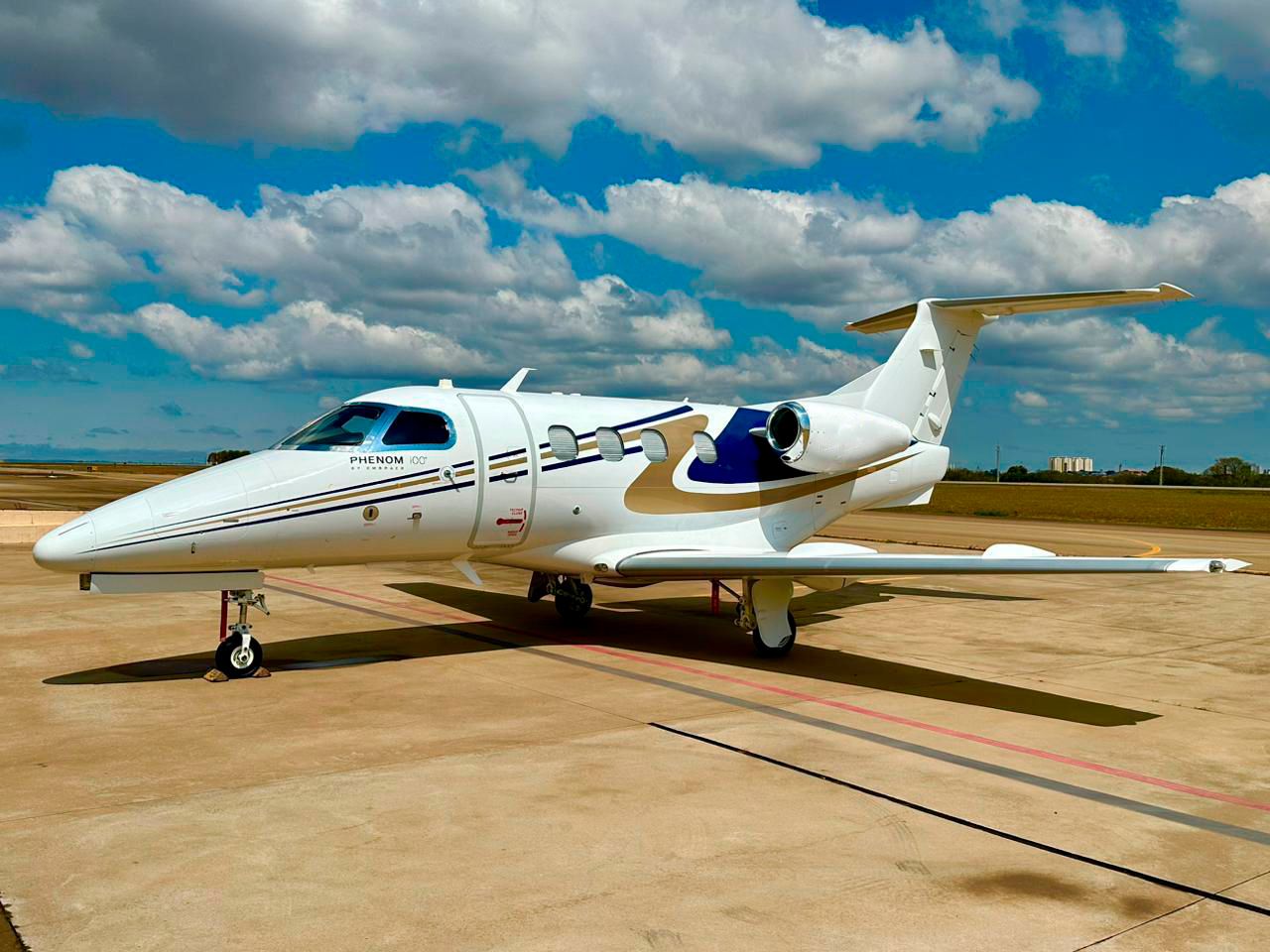 EMBRAER PHENOM 100 2010