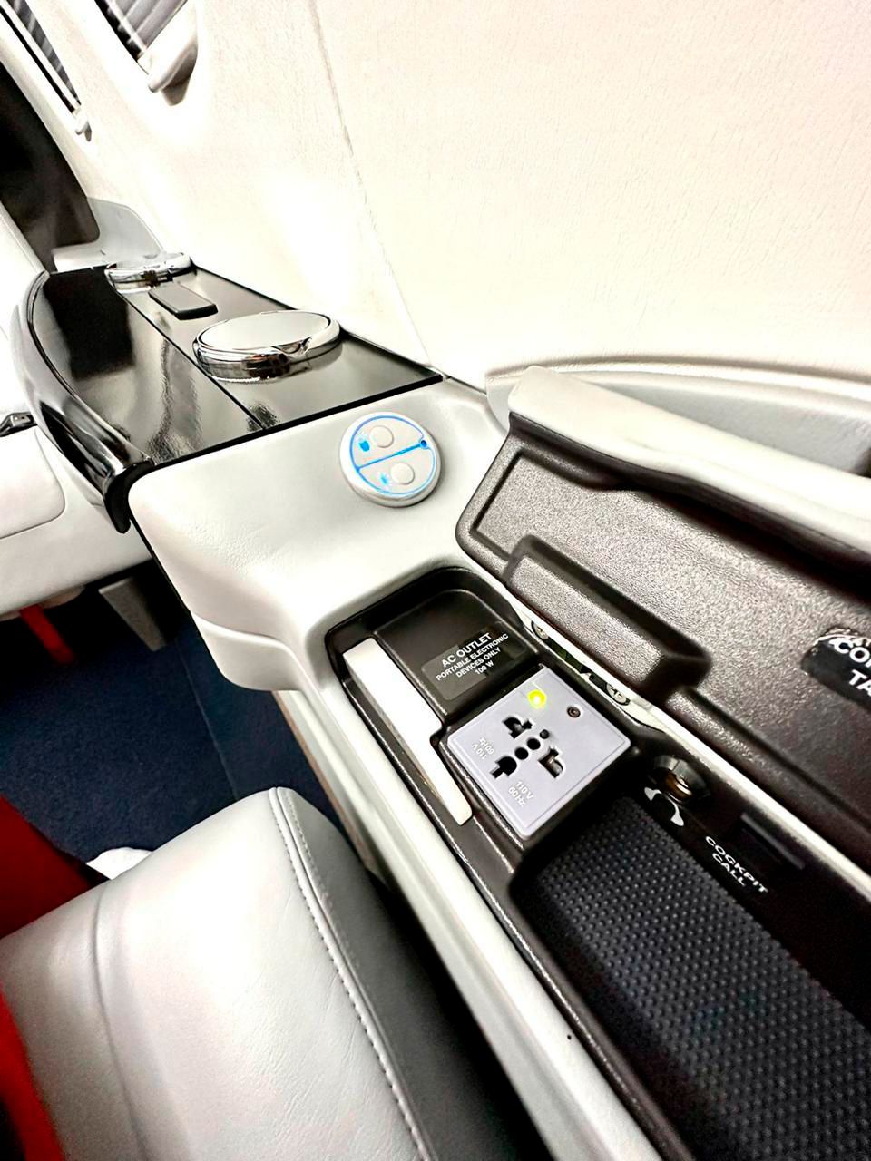 EMBRAER PHENOM 100 2010