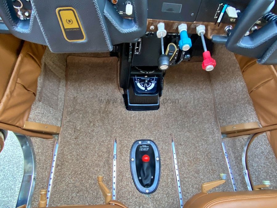 CESSNA C210L CENTURION 1974