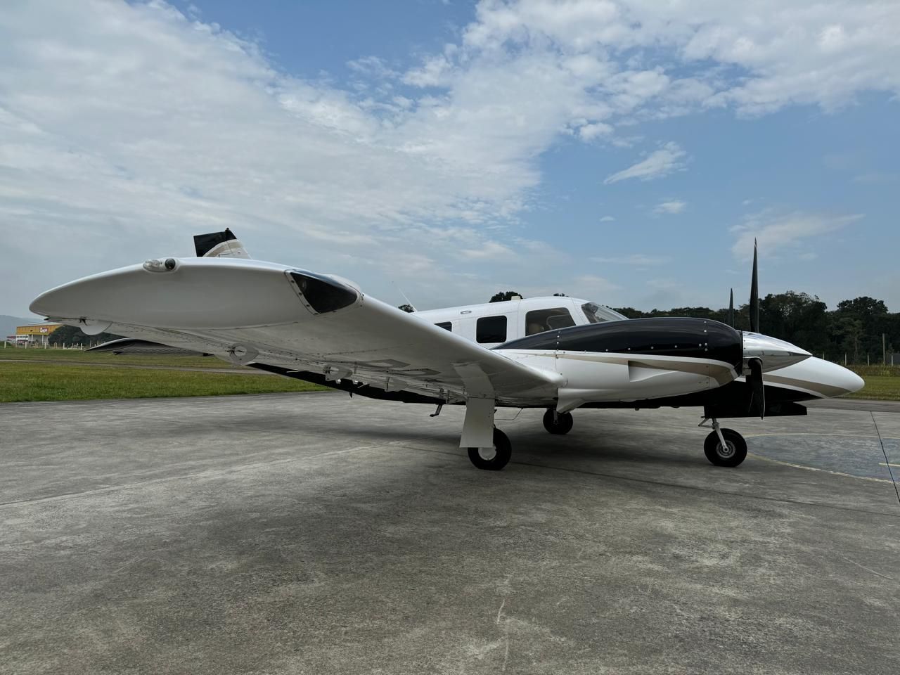 PIPER PA34-220T SENECA V 2015
