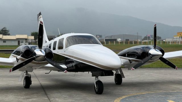 PIPER PA34-220T SENECA V 2015