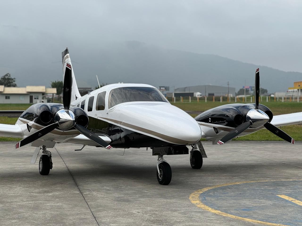 PIPER PA34-220T SENECA V 2015