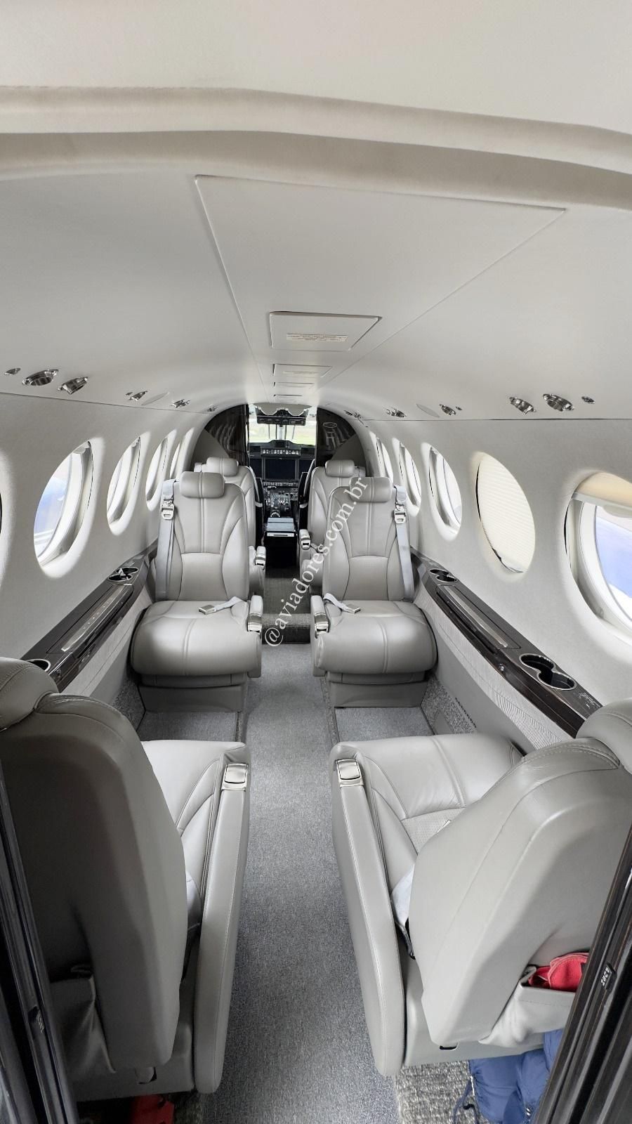 BEECHCRAFT KING AIR 260 2022