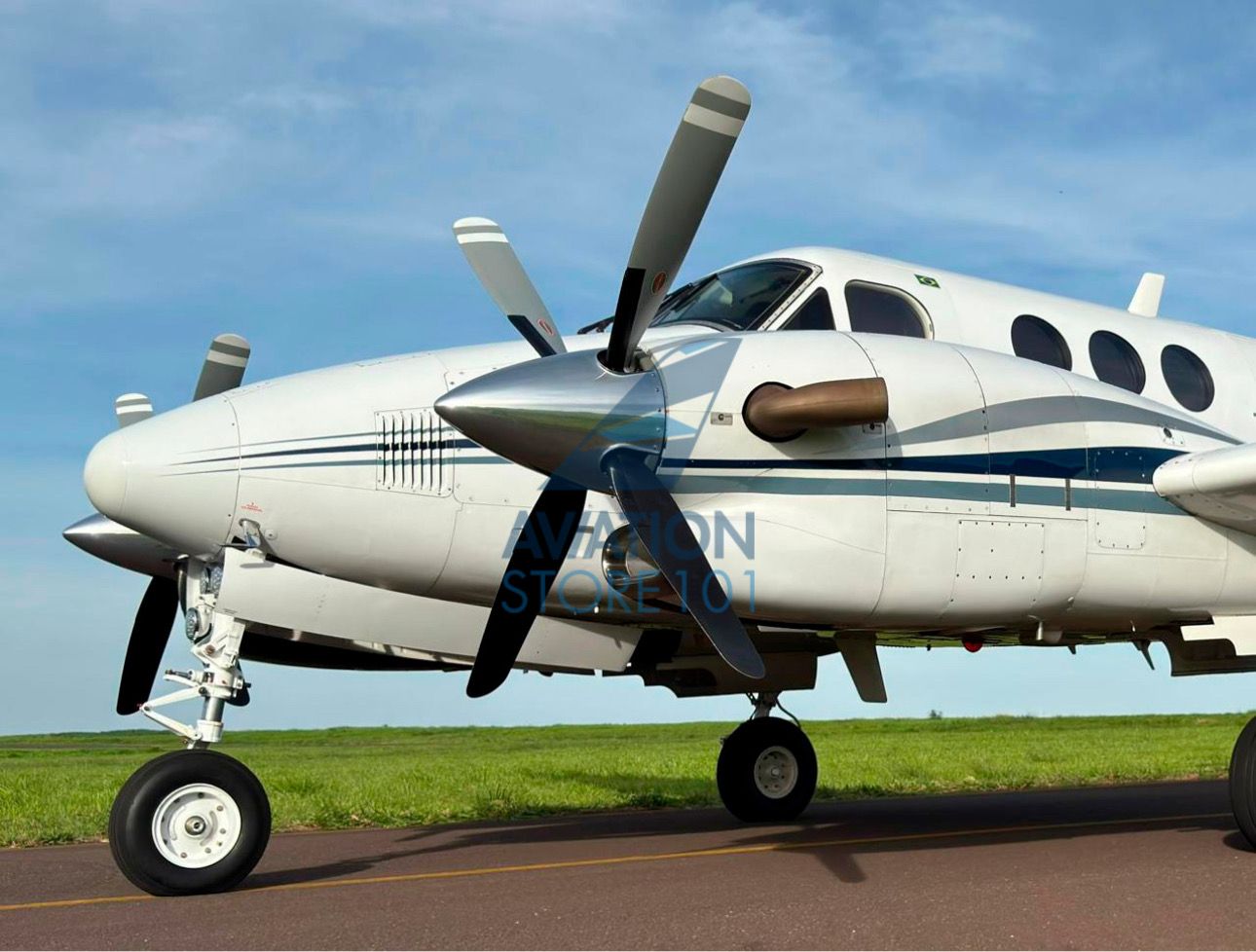 BEECHCRAFT KING AIR C90B 2002