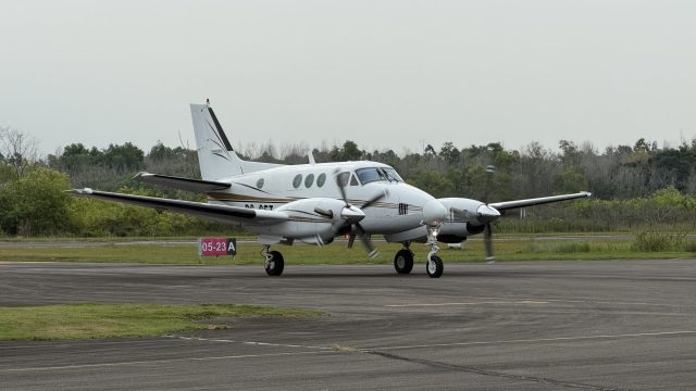 BEECHCRAFT KING AIR E90 1972