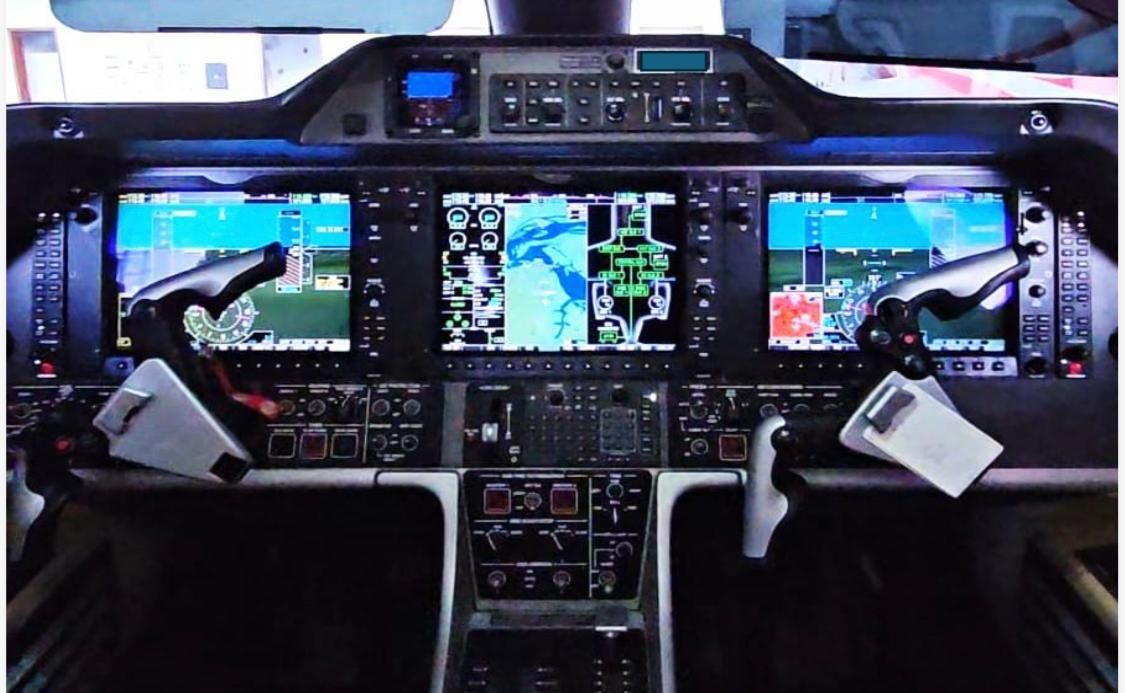 PHENOM 300 EMB-505 2014 — foto 3 de 3