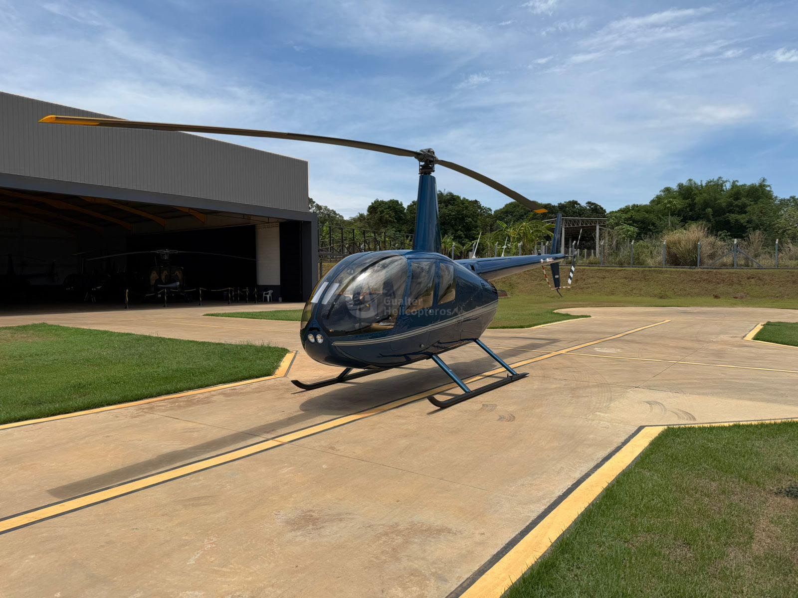 ROBINSON R44 RAVEN II 2012