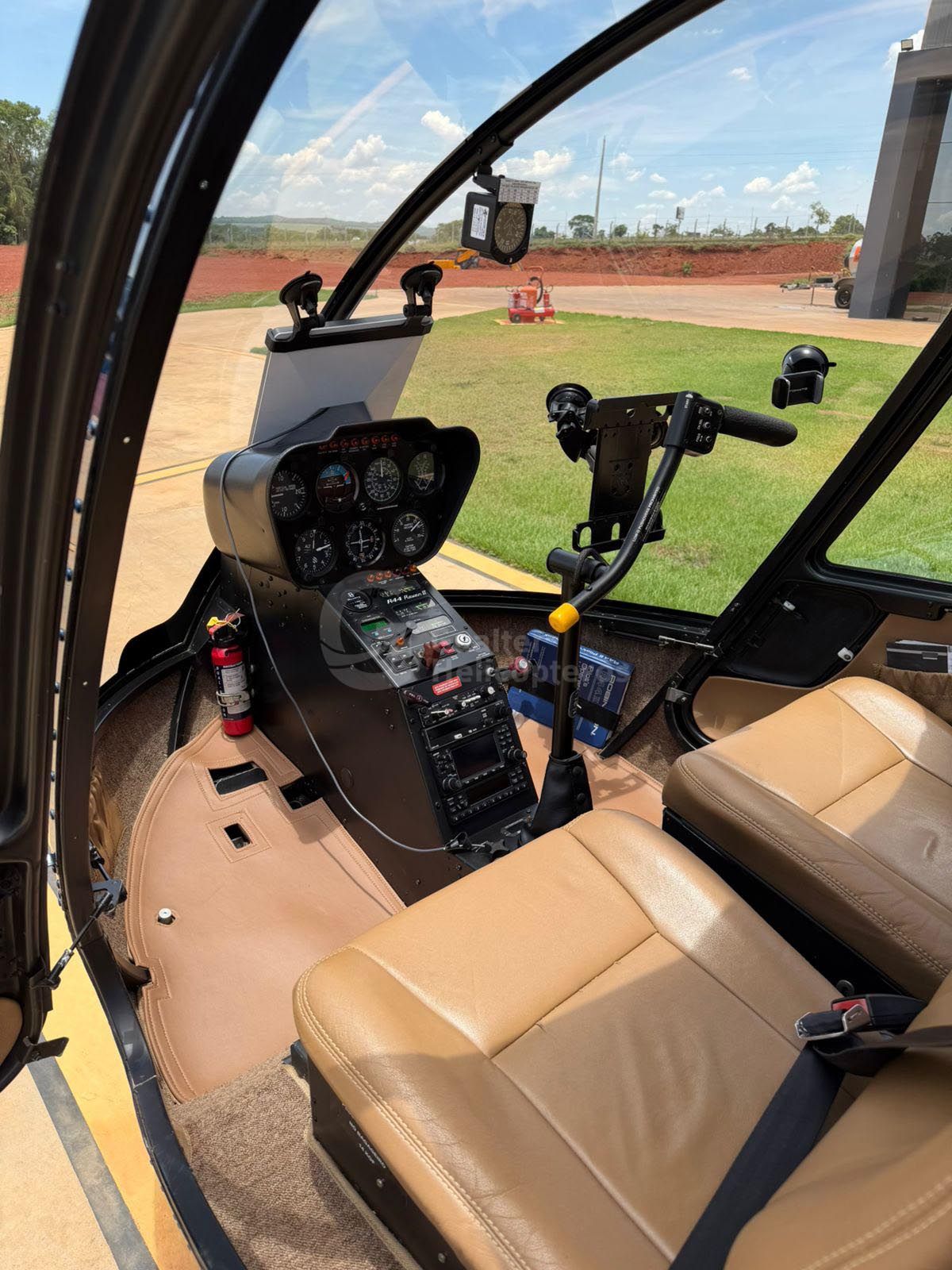 ROBINSON R44 RAVEN II 2012