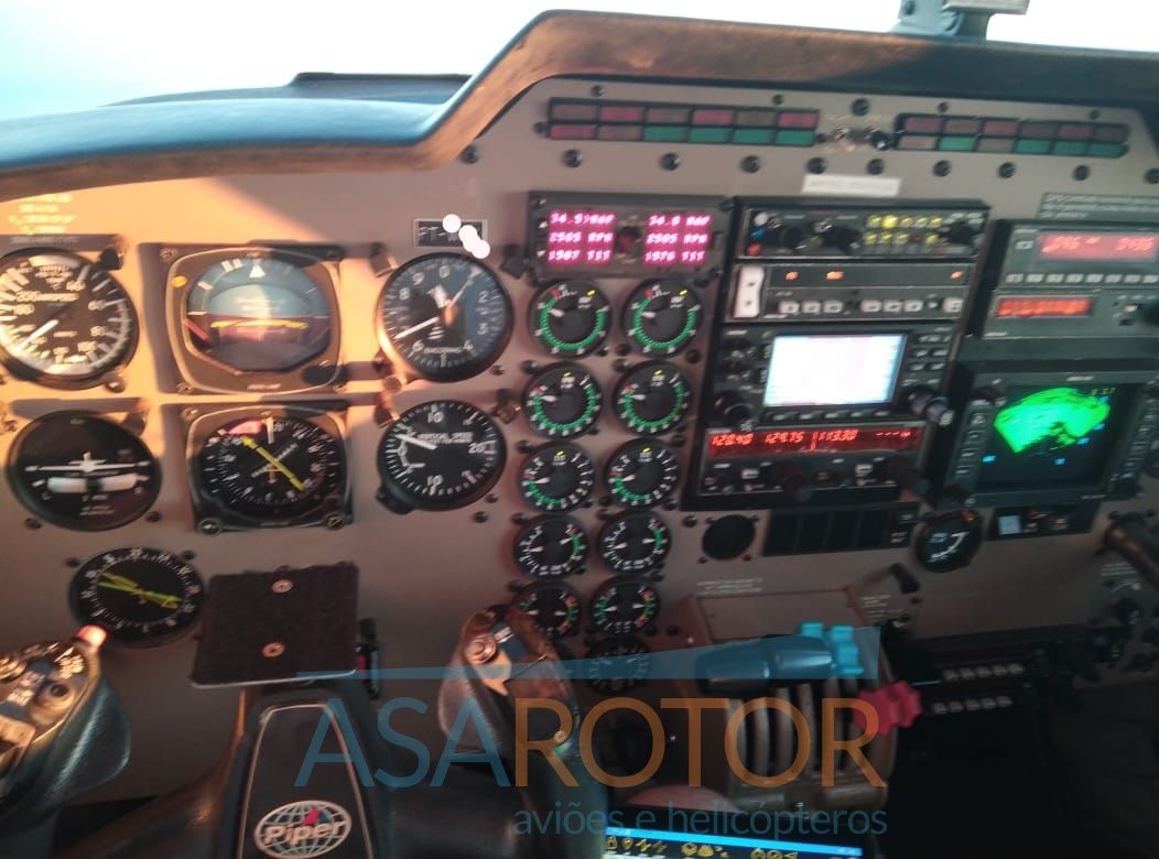 PIPER PA34-220T SENECA V 1998
