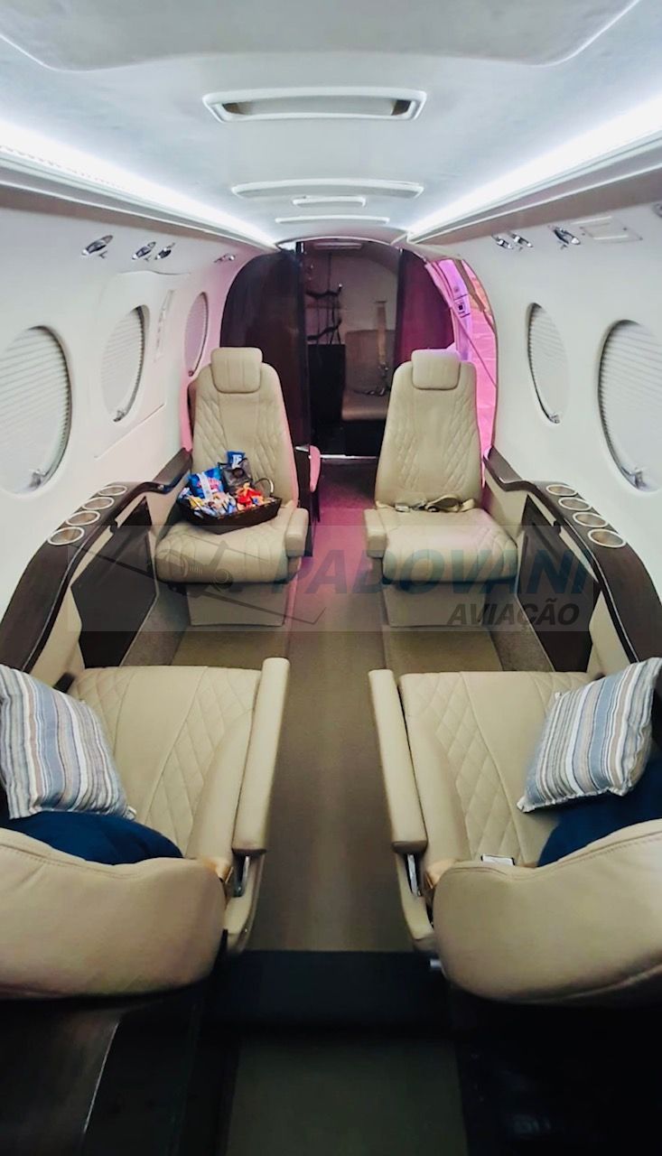 BEECHCRAFT KING AIR F-90 SÉRIE OURO 1982