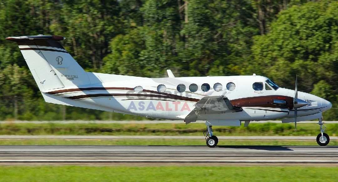BEECHCRAFT KIGN AIR B200 1982