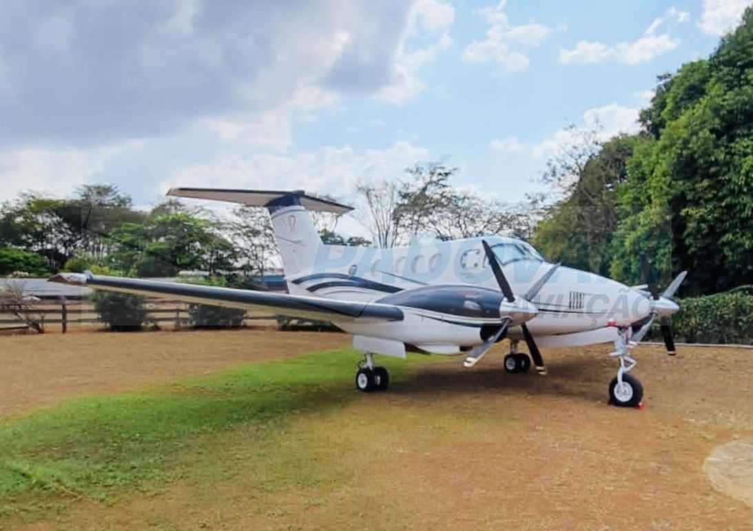 BEECHCRAFT KING AIR F-90 SÉRIE OURO 1982
