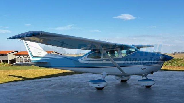 CESSNA 182P SKYLANE 1974