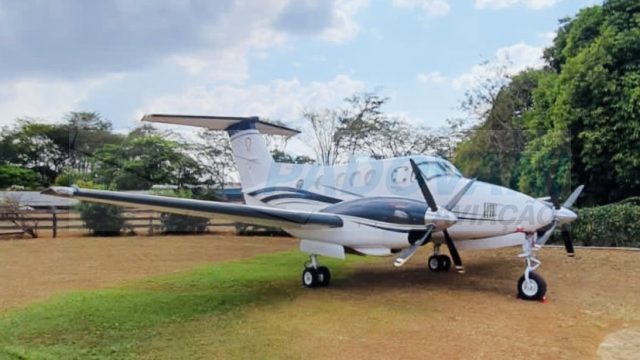 BEECHCRAFT KING AIR F-90 SÉRIE OURO 1982