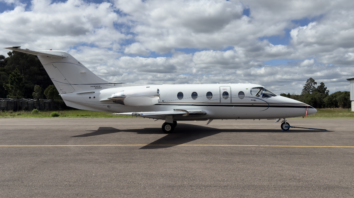HAWKER 400XP 2010