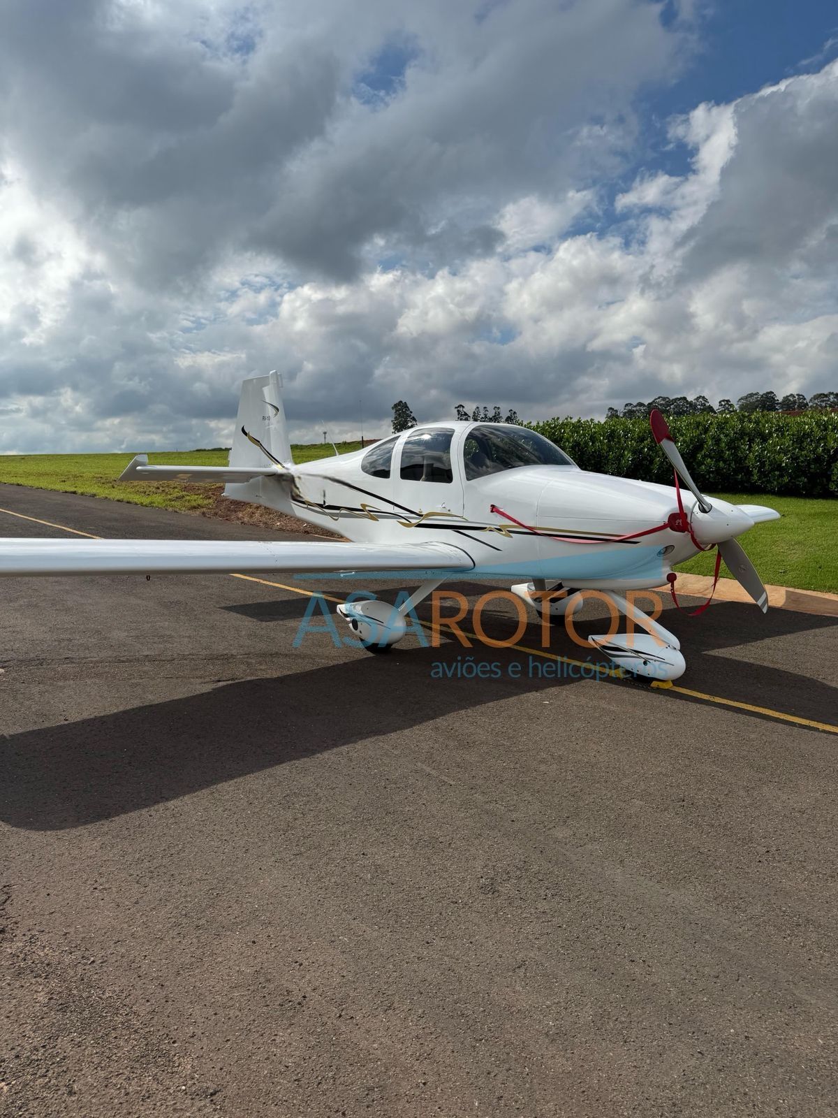 VANS RV-10 FLYER 2012