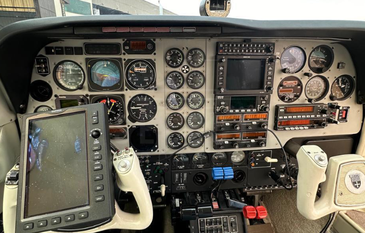 BEECHCRAFT BARON B58 1998