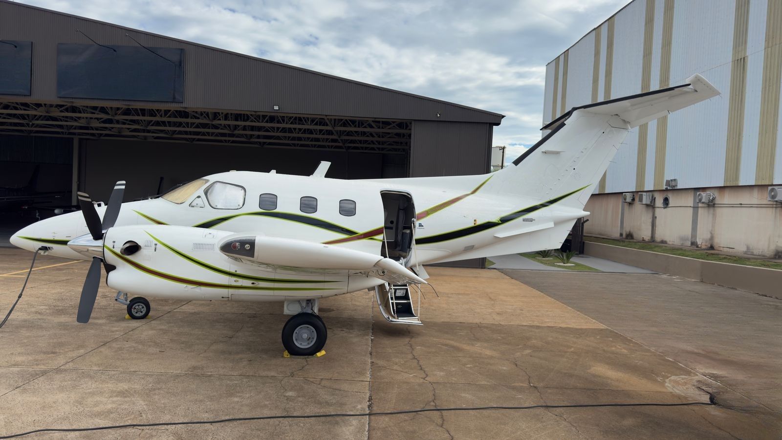 EMBRAER XINGU 2 1980