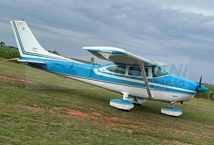 CESSNA 182P SKYLANE 1974