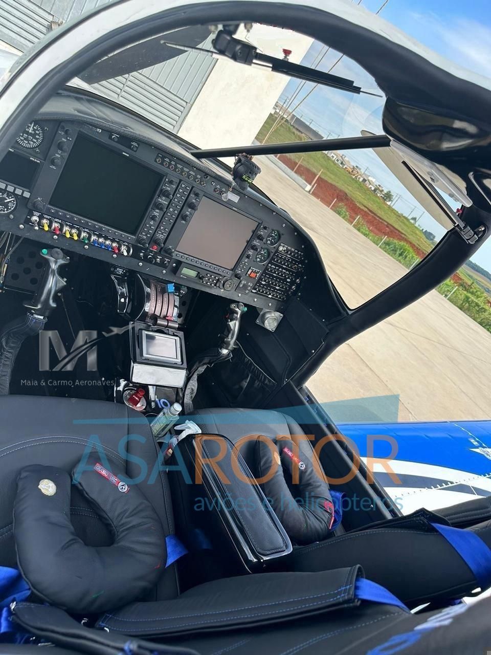 VANS RV-10 FLYER 2012