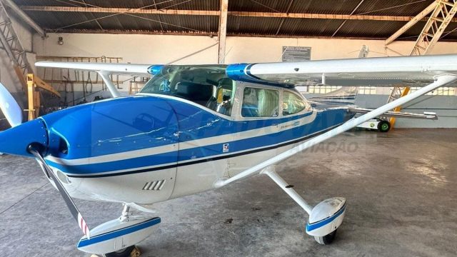 CESSNA 182P SKYLANE 1974