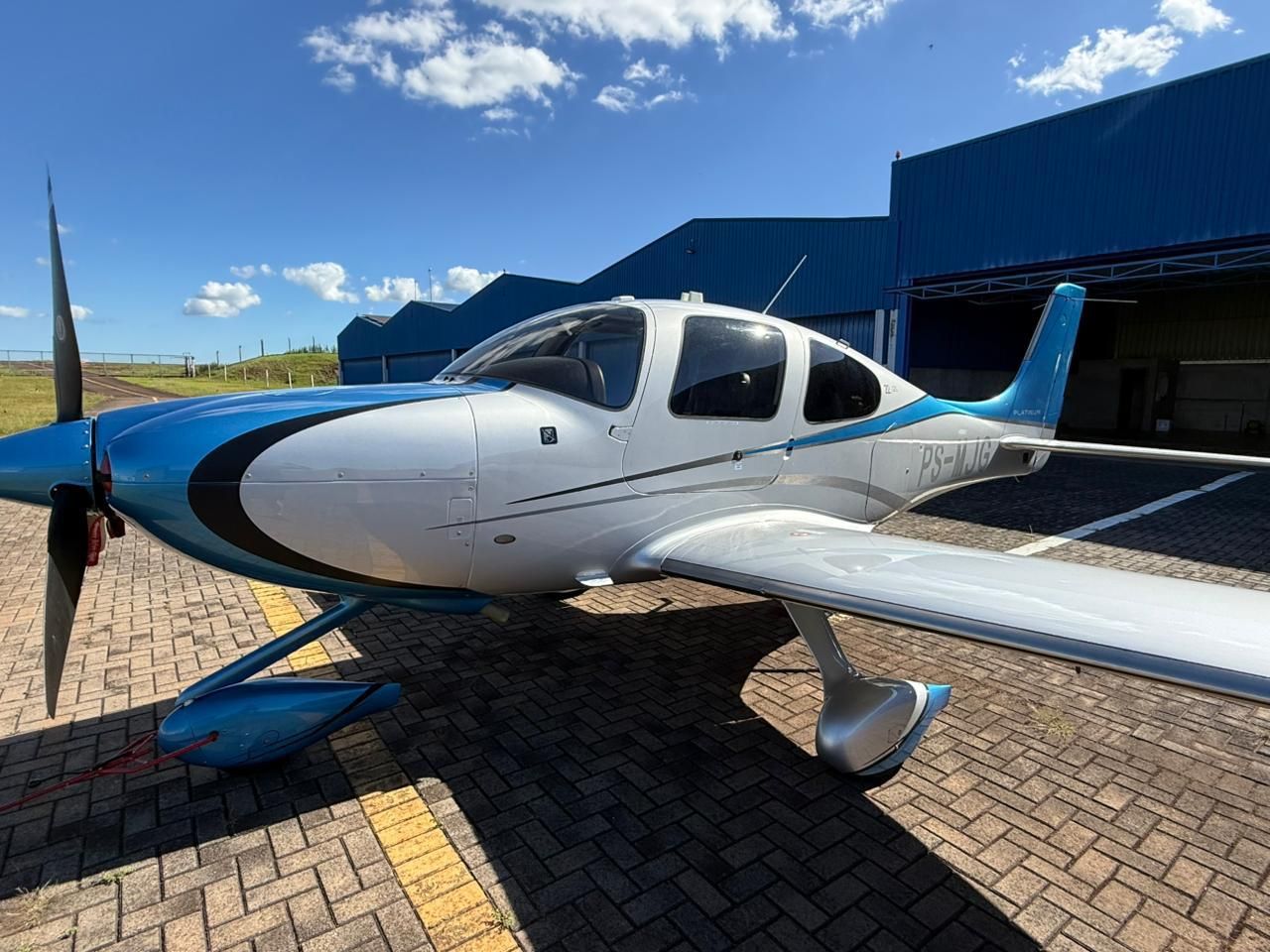 CIRRUS SR22 G5 2014