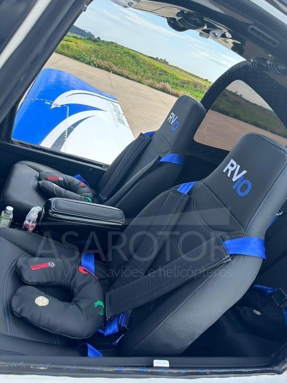 VANS RV-10 FLYER 2012