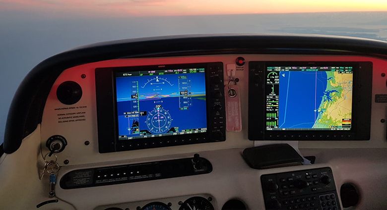 CIRRUS SR22 2011