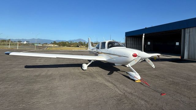 Cirrus SR20 G2 2005