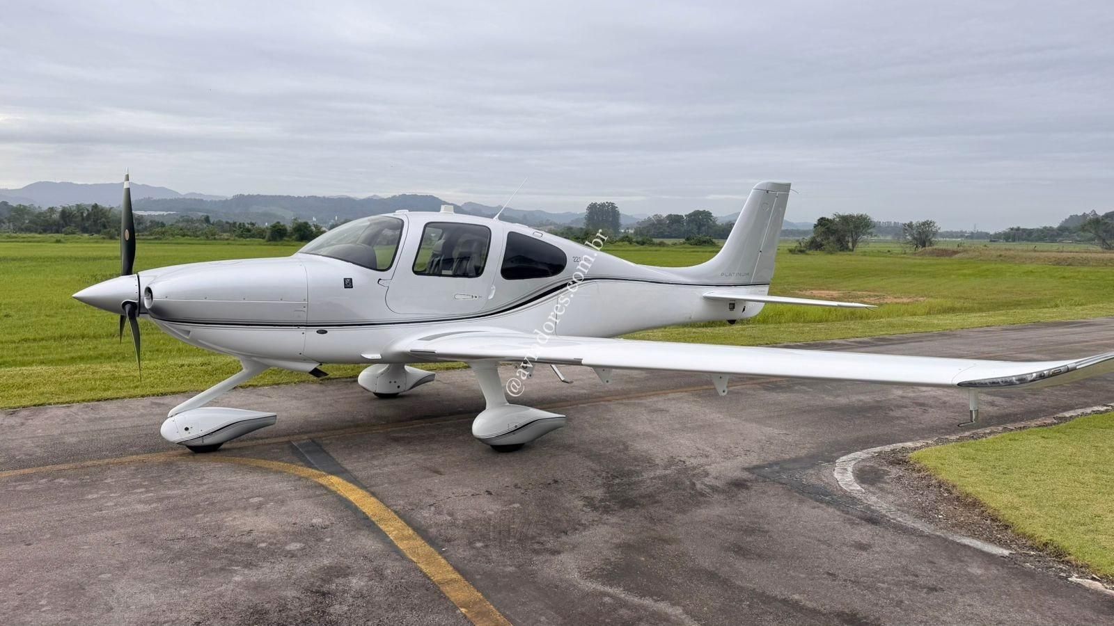 CIRRUS SR22T G6 GTS PLATINUM 2018