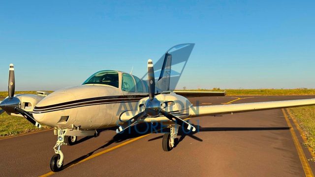 BEECHCRAFT BARON B58 1984
