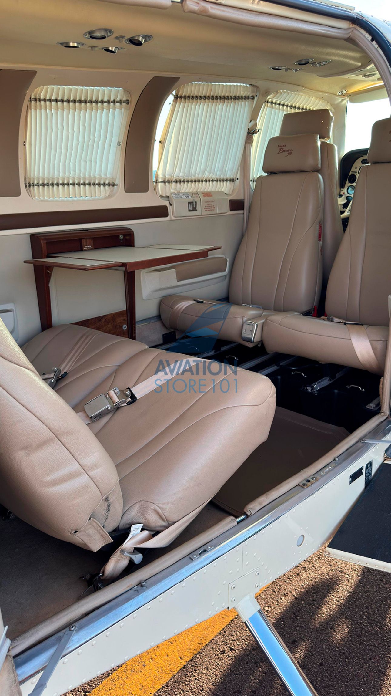 BEECHCRAFT BARON B58 1984